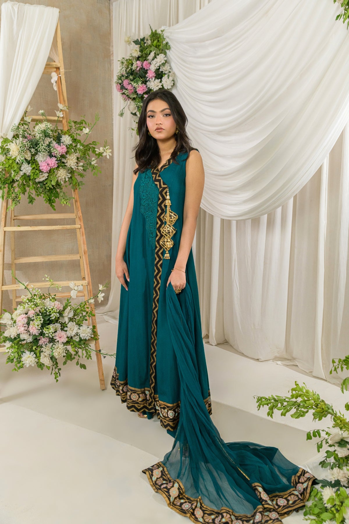 Nyra - teal green embroidered formal dress by Alishba Kashif