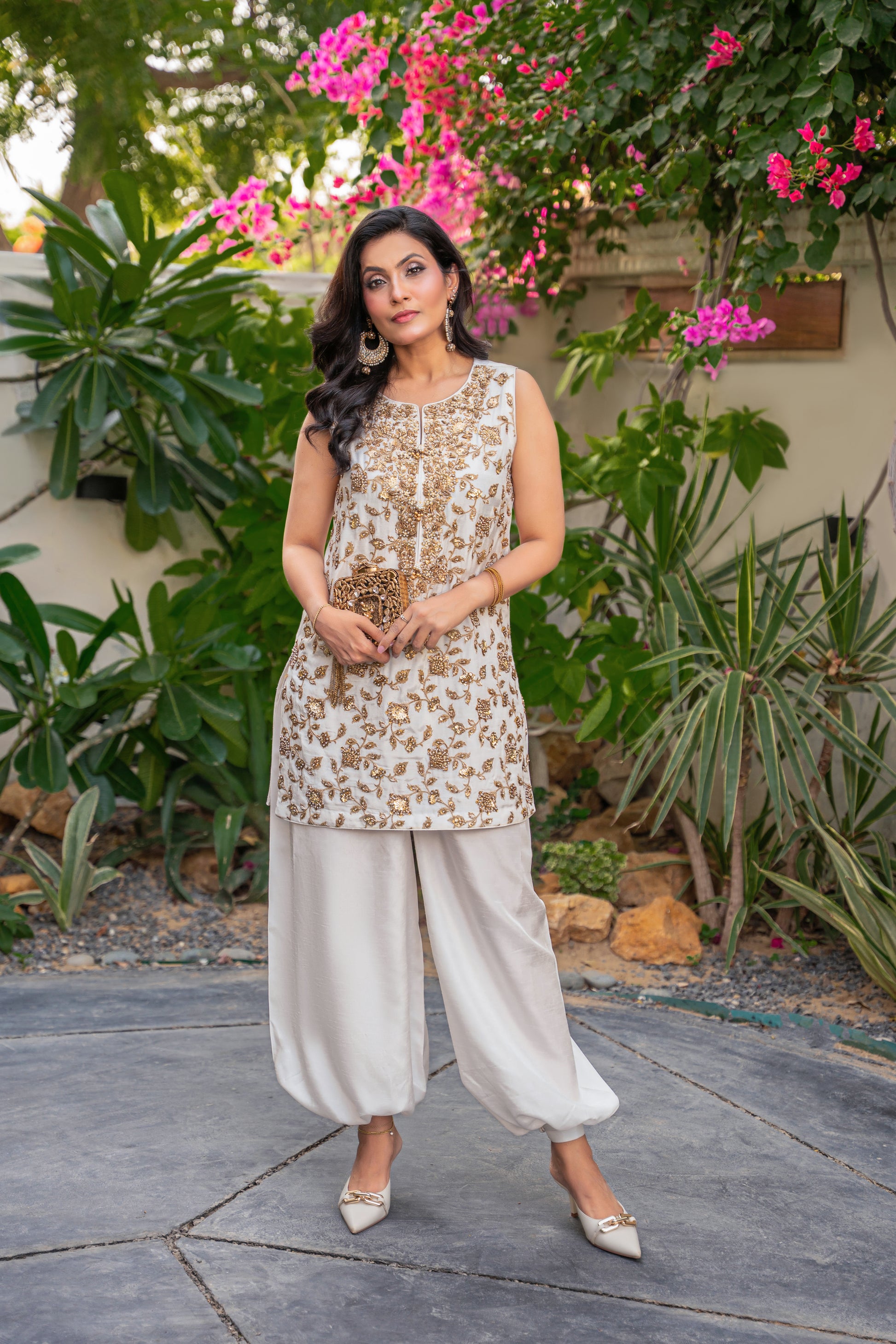 Mehr - ivory silk outfit with balloon pants by Alishba Kashif