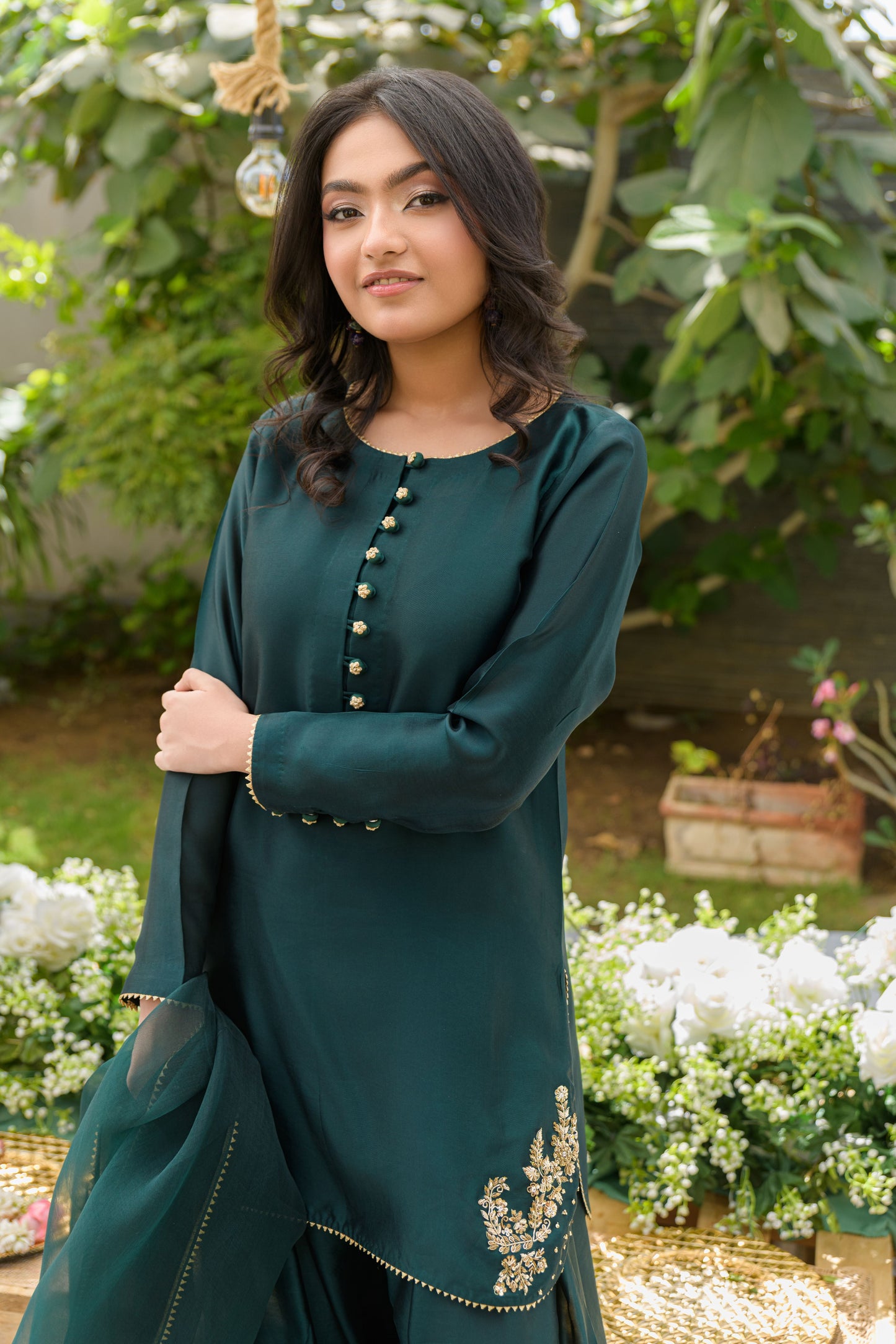Zamurad Elan - deep green sheesha silk shirt with gold zardozi by Alishba Kashif 