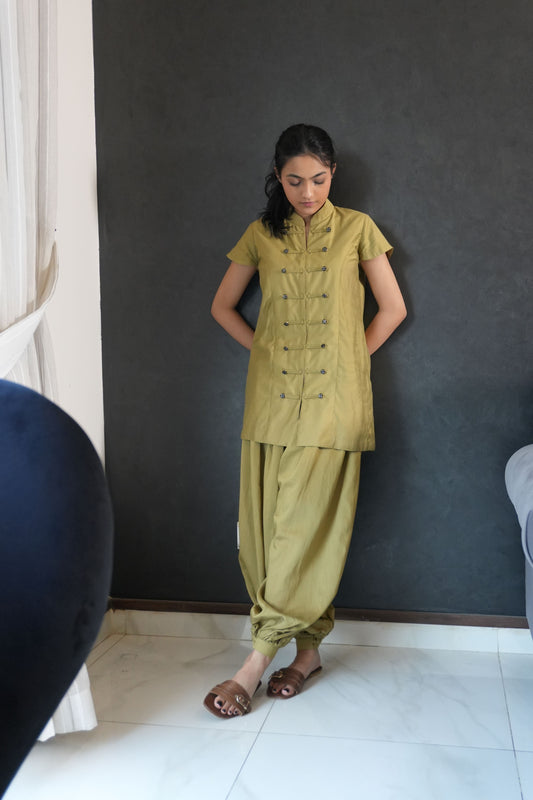 Alisho After Glow mustard Mandarin-collar top and balloon pants full look